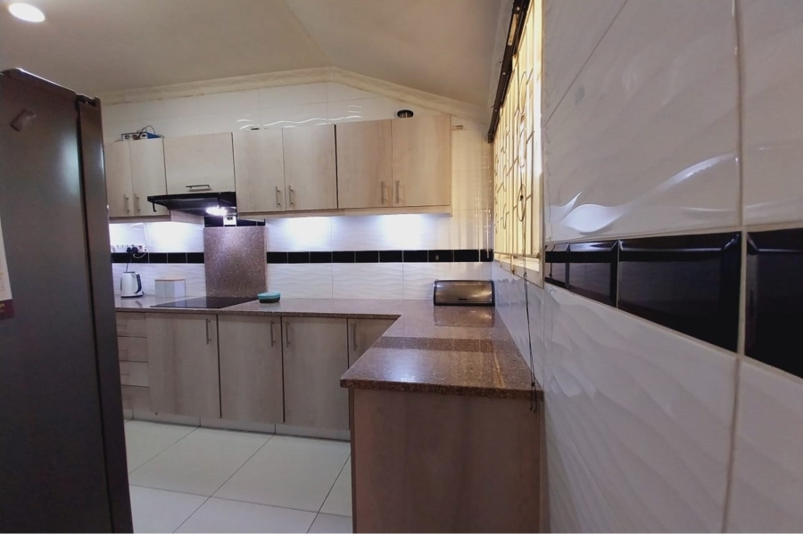 4 Bedroom Property for Sale in Clayfield KwaZulu-Natal