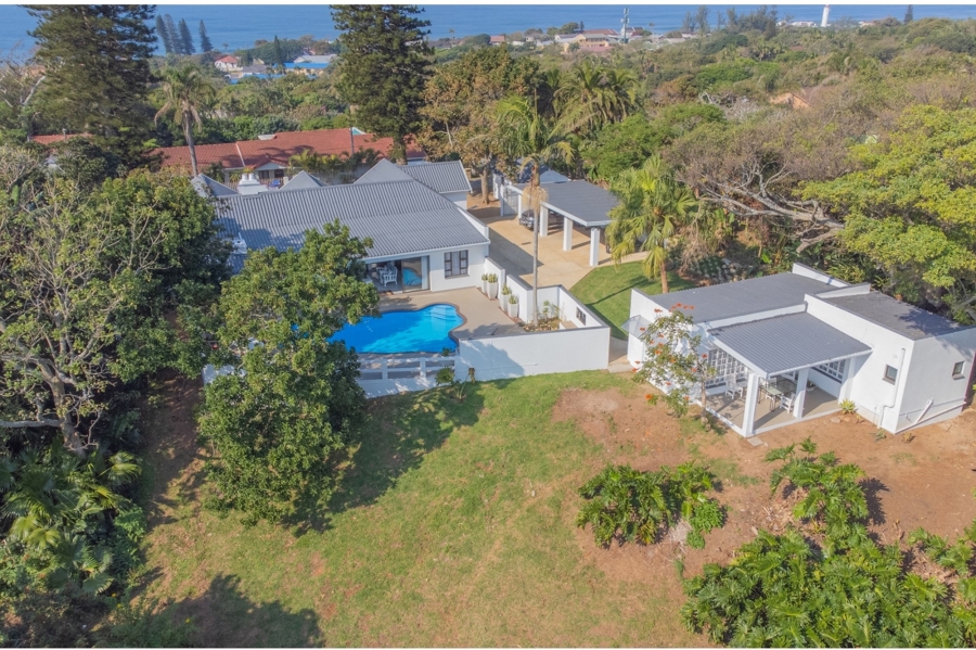 4 Bedroom Property for Sale in Port Edward KwaZulu-Natal
