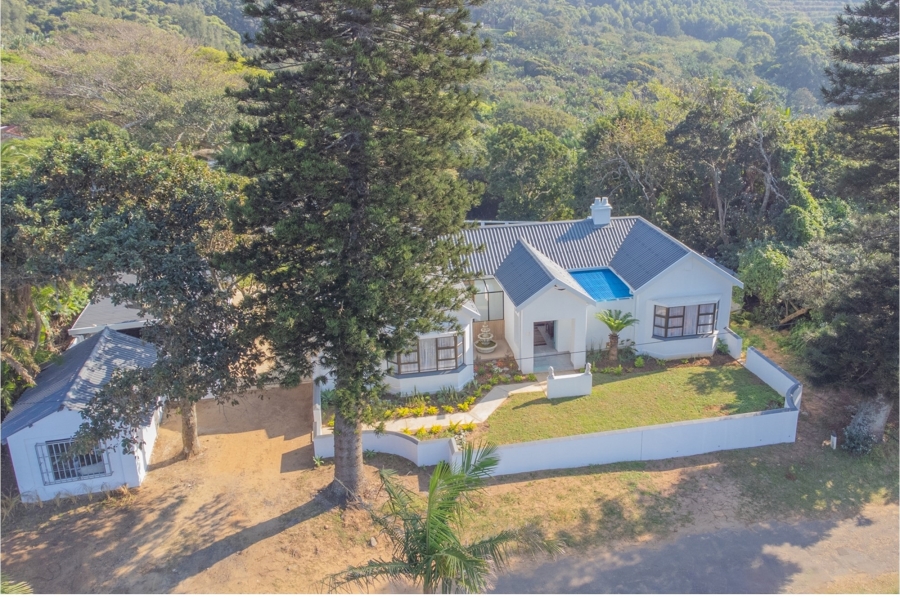 4 Bedroom Property for Sale in Port Edward KwaZulu-Natal