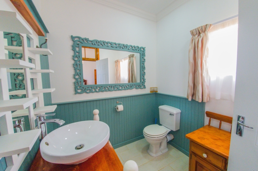4 Bedroom Property for Sale in Port Edward KwaZulu-Natal