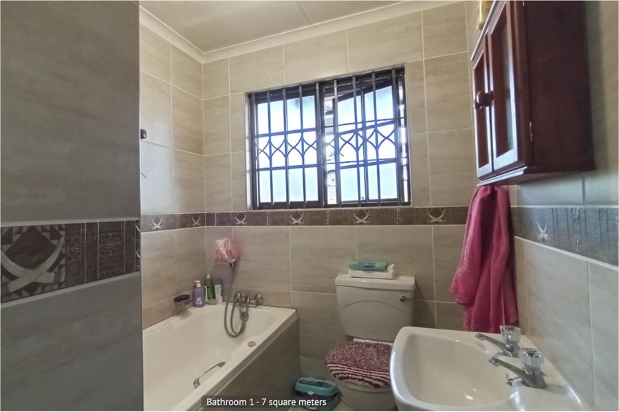 2 Bedroom Property for Sale in Lincoln Meade KwaZulu-Natal