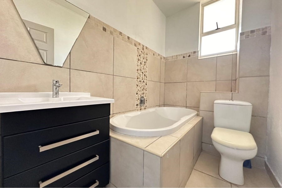 To Let 3 Bedroom Property for Rent in Glen Ashley KwaZulu-Natal