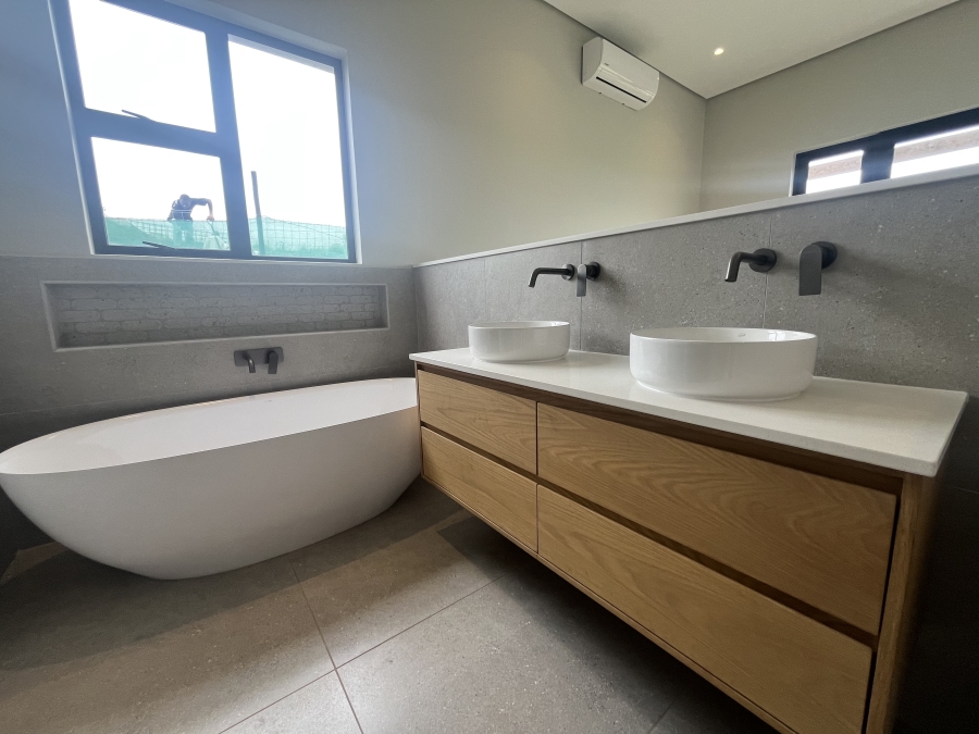 4 Bedroom Property for Sale in Springvale Country Estate KwaZulu-Natal