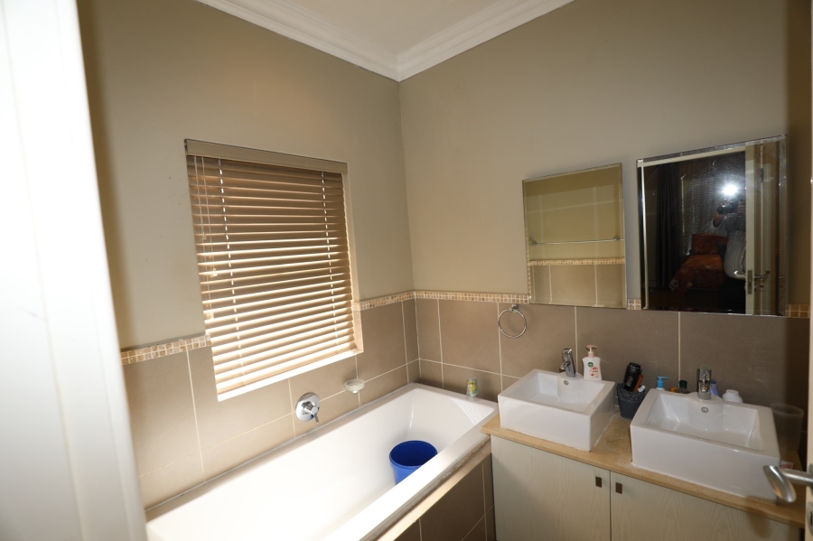 3 Bedroom Property for Sale in Kindlewood Estate KwaZulu-Natal