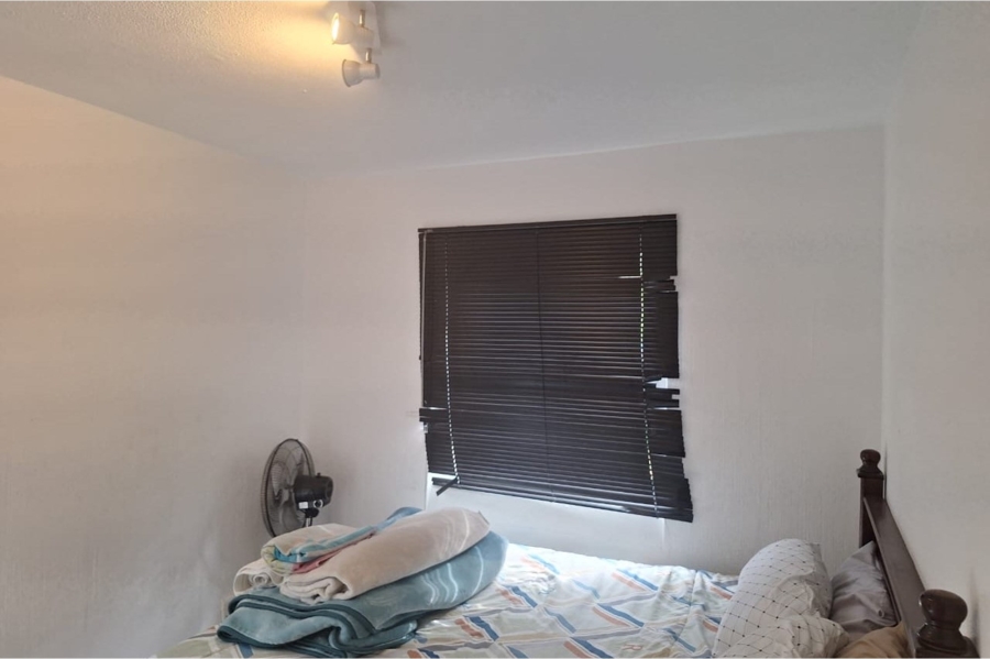 2 Bedroom Property for Sale in Essenwood KwaZulu-Natal