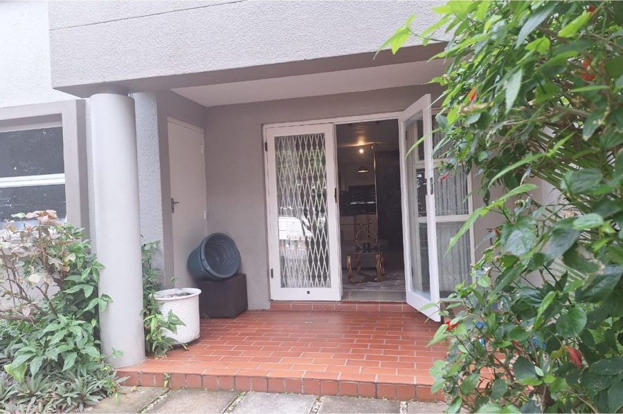 2 Bedroom Property for Sale in Essenwood KwaZulu-Natal