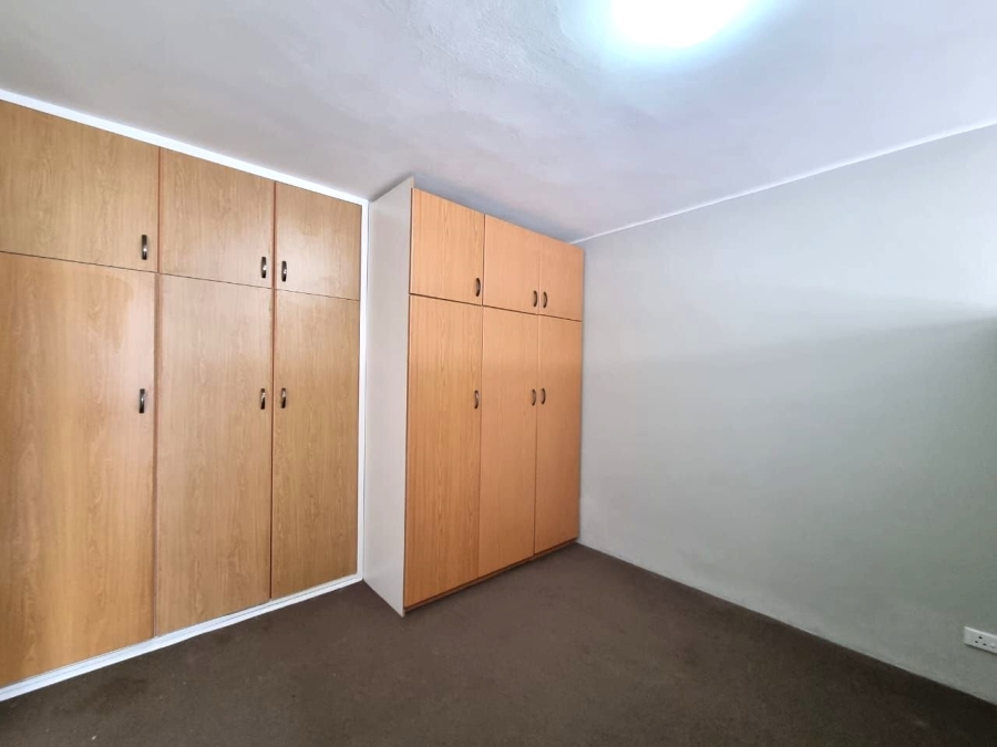 1 Bedroom Property for Sale in Glenwood KwaZulu-Natal