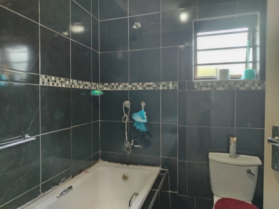 3 Bedroom Property for Sale in Birdswood KwaZulu-Natal