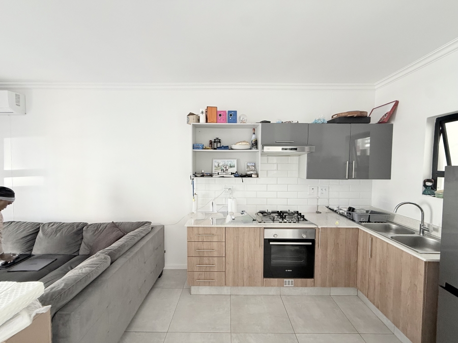 To Let 2 Bedroom Property for Rent in Umhlanga Ridge KwaZulu-Natal