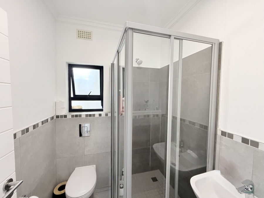 To Let 2 Bedroom Property for Rent in Umhlanga Ridge KwaZulu-Natal