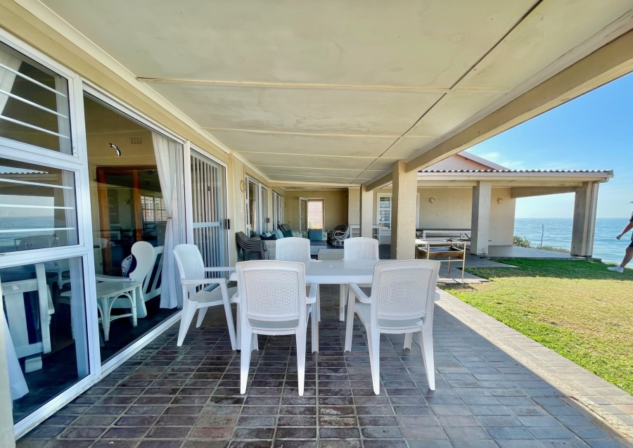 7 Bedroom Property for Sale in Shakas Rock KwaZulu-Natal