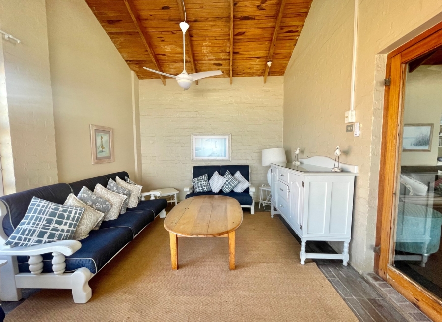 7 Bedroom Property for Sale in Shakas Rock KwaZulu-Natal