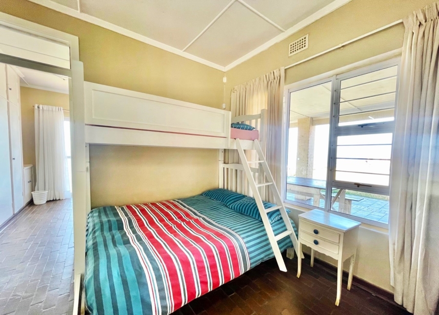7 Bedroom Property for Sale in Shakas Rock KwaZulu-Natal