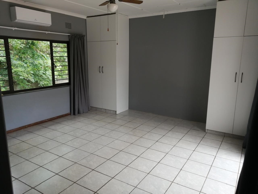 3 Bedroom Property for Sale in Crestview KwaZulu-Natal