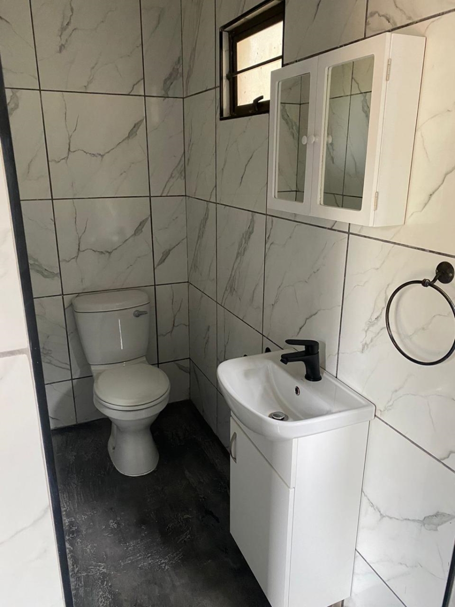 3 Bedroom Property for Sale in Crestview KwaZulu-Natal
