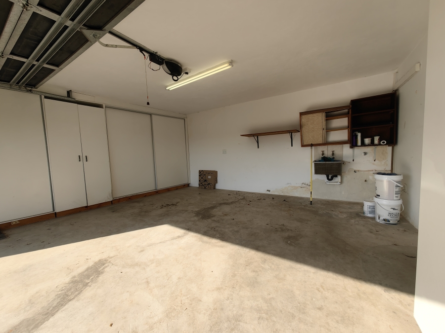 3 Bedroom Property for Sale in Freeland Park KwaZulu-Natal