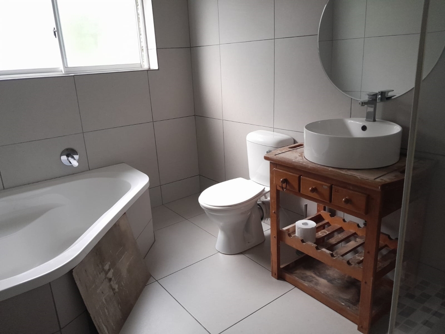 To Let 3 Bedroom Property for Rent in Amanzimtoti KwaZulu-Natal