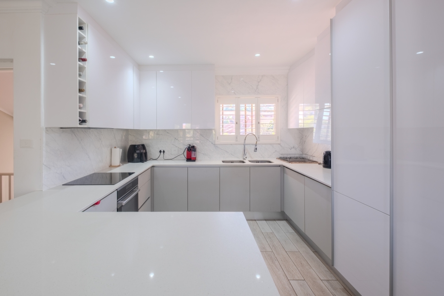 3 Bedroom Property for Sale in La Lucia KwaZulu-Natal