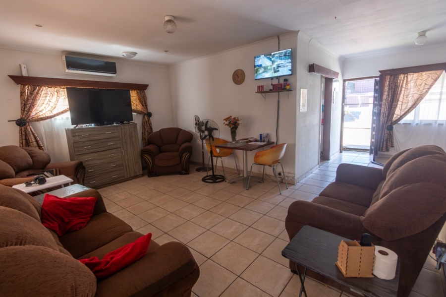 To Let 3 Bedroom Property for Rent in Bluff KwaZulu-Natal