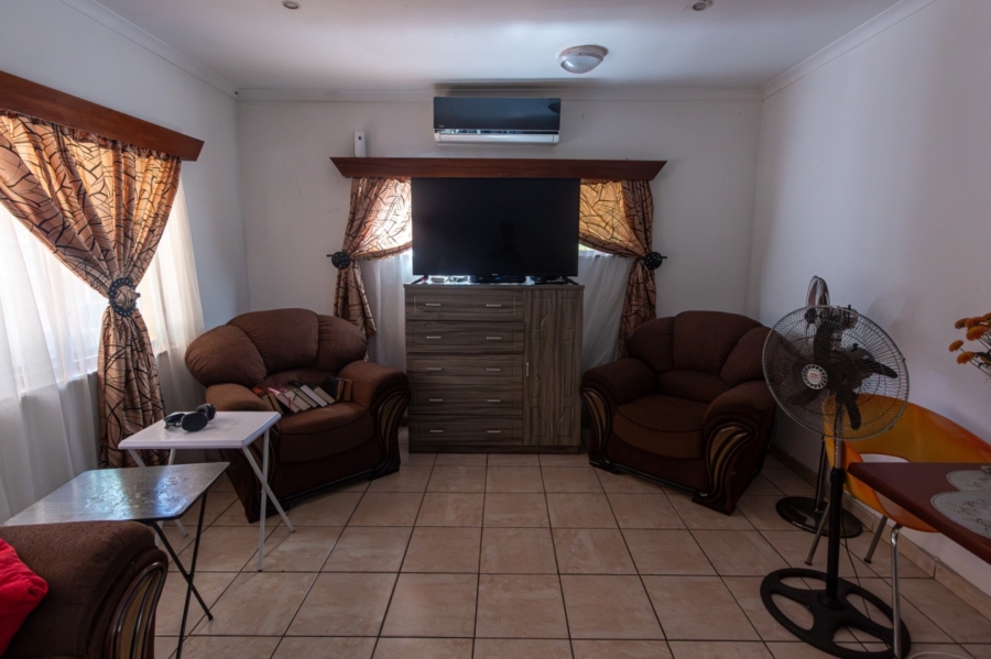 To Let 3 Bedroom Property for Rent in Bluff KwaZulu-Natal