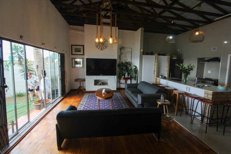 2 Bedroom Property for Sale in Brighton Beach KwaZulu-Natal