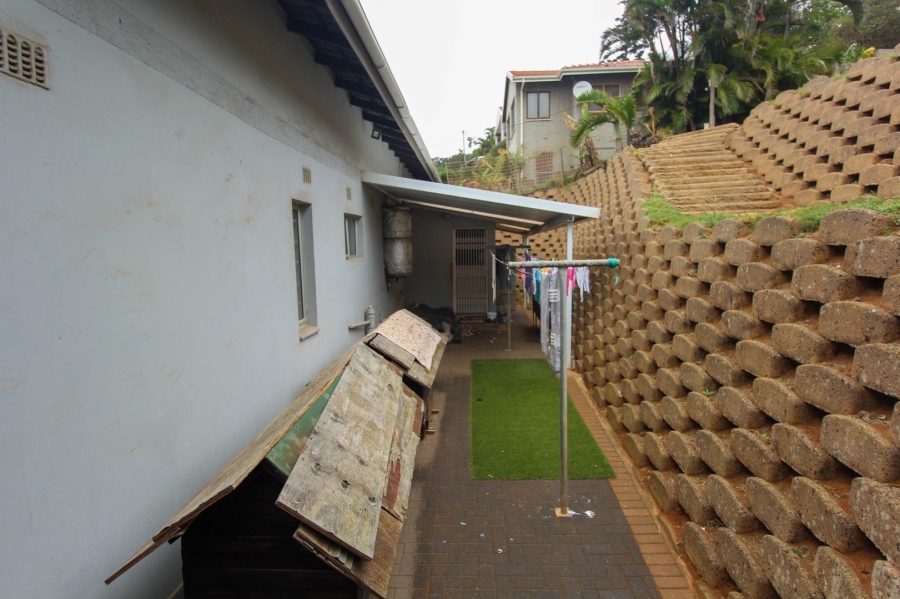 2 Bedroom Property for Sale in Brighton Beach KwaZulu-Natal