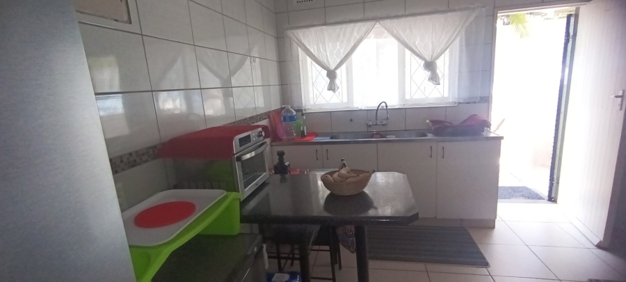 To Let 2 Bedroom Property for Rent in Bluff KwaZulu-Natal