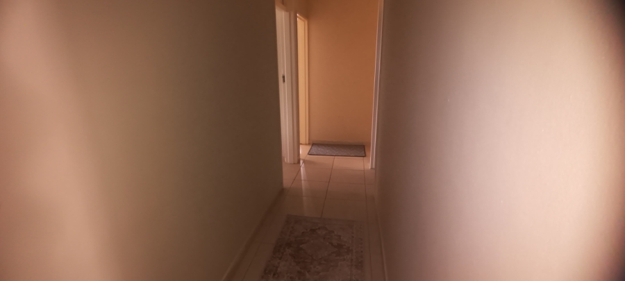 To Let 2 Bedroom Property for Rent in Bluff KwaZulu-Natal
