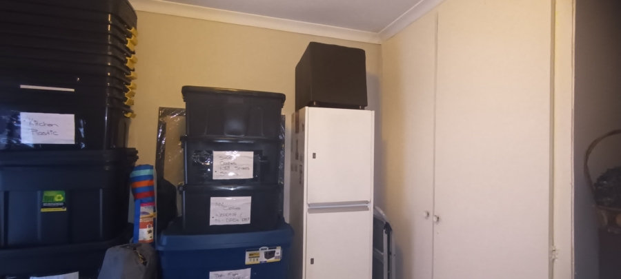To Let 2 Bedroom Property for Rent in Bluff KwaZulu-Natal