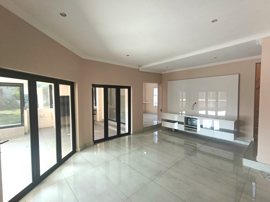 To Let 3 Bedroom Property for Rent in Birdswood KwaZulu-Natal