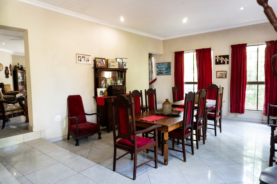 6 Bedroom Property for Sale in Tugela Mouth KwaZulu-Natal