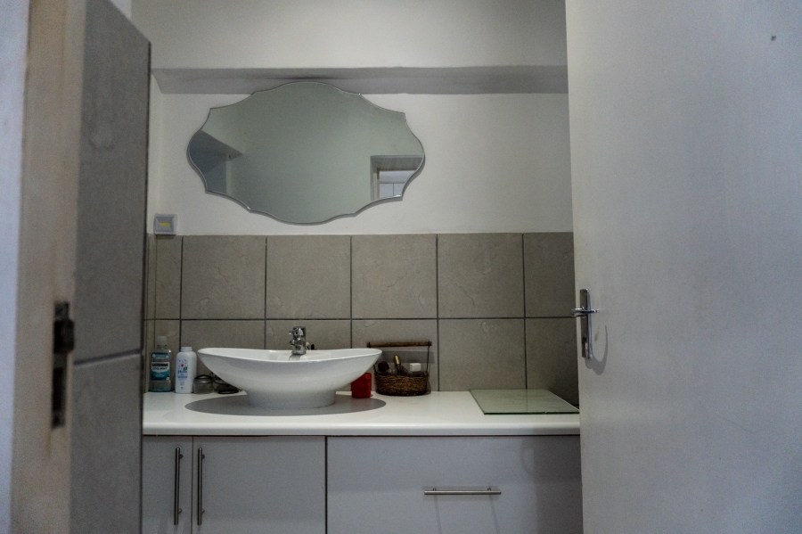 6 Bedroom Property for Sale in Tugela Mouth KwaZulu-Natal