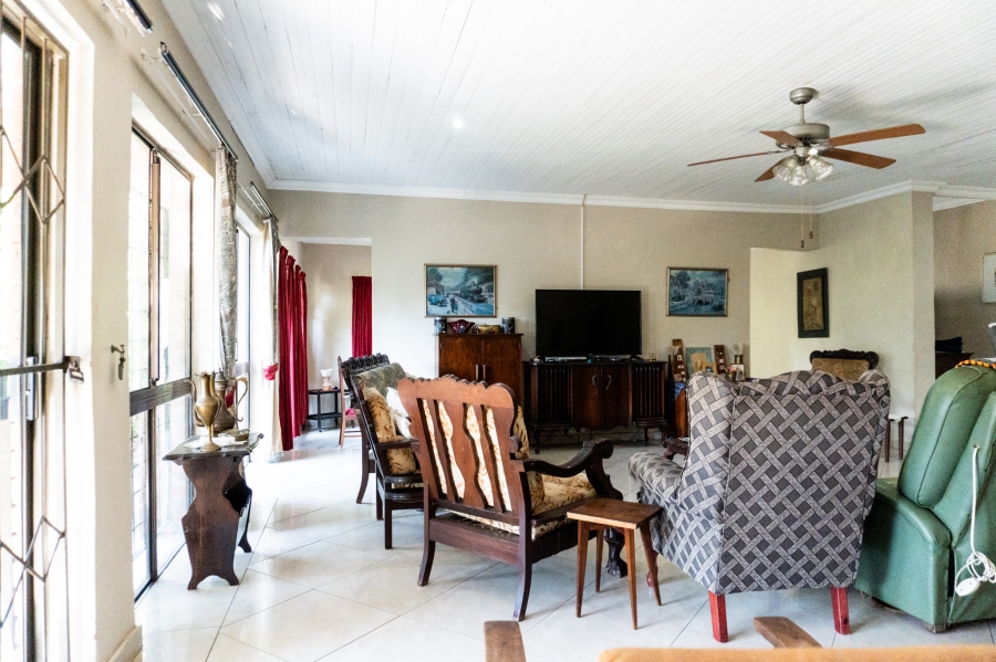 6 Bedroom Property for Sale in Tugela Mouth KwaZulu-Natal