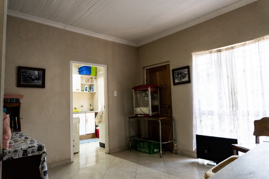 6 Bedroom Property for Sale in Tugela Mouth KwaZulu-Natal