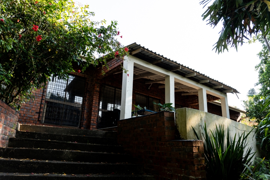 6 Bedroom Property for Sale in Tugela Mouth KwaZulu-Natal
