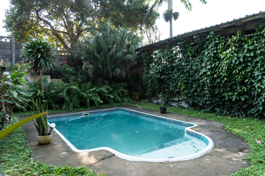 6 Bedroom Property for Sale in Tugela Mouth KwaZulu-Natal