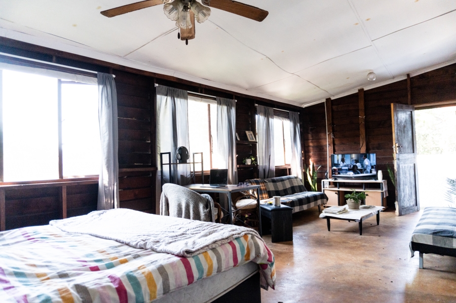 6 Bedroom Property for Sale in Tugela Mouth KwaZulu-Natal