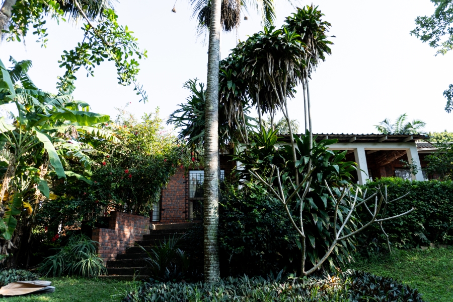 6 Bedroom Property for Sale in Tugela Mouth KwaZulu-Natal