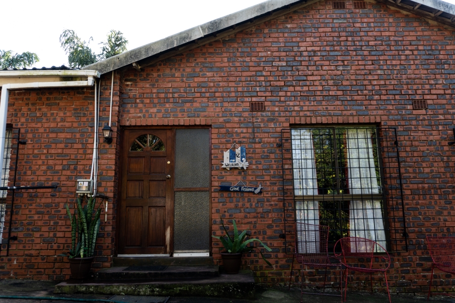 6 Bedroom Property for Sale in Tugela Mouth KwaZulu-Natal
