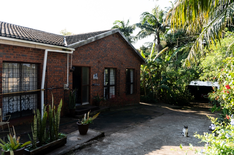 6 Bedroom Property for Sale in Tugela Mouth KwaZulu-Natal