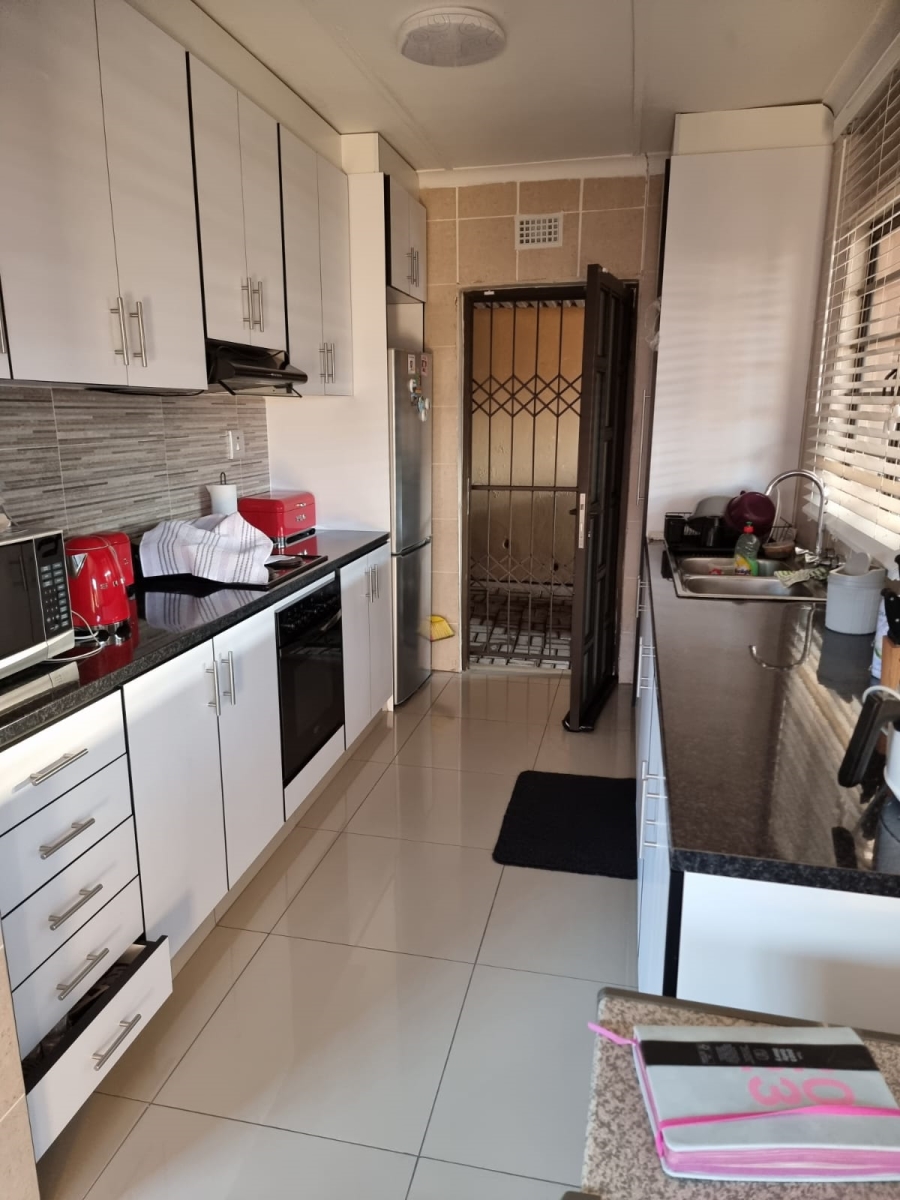 3 Bedroom Property for Sale in Palmview KwaZulu-Natal