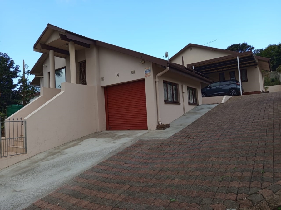 4 Bedroom Property for Sale in Brindhaven KwaZulu-Natal
