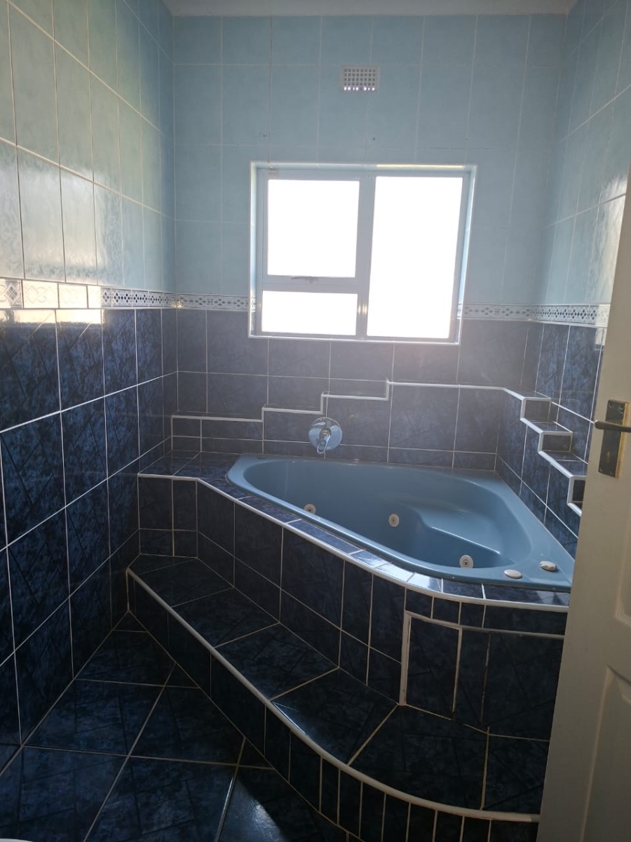 3 Bedroom Property for Sale in Oslo Beach KwaZulu-Natal
