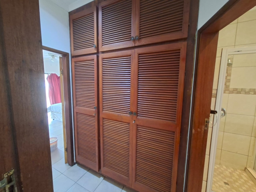 5 Bedroom Property for Sale in Ramsgate KwaZulu-Natal