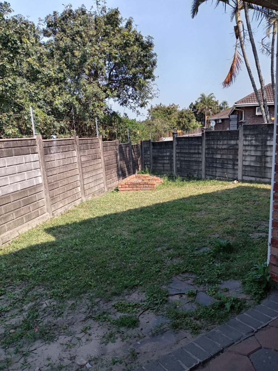 2 Bedroom Property for Sale in Birdswood KwaZulu-Natal