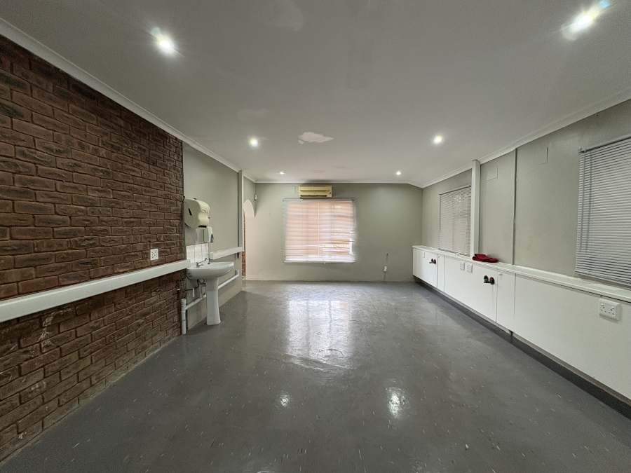 To Let commercial Property for Rent in Musgrave KwaZulu-Natal