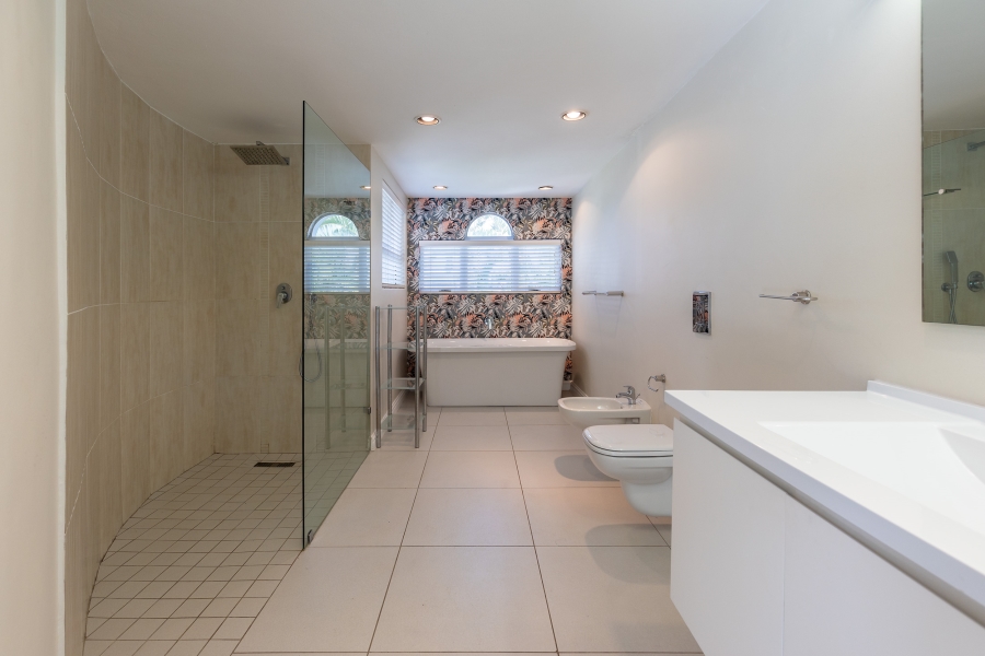 4 Bedroom Property for Sale in Umhlanga KwaZulu-Natal