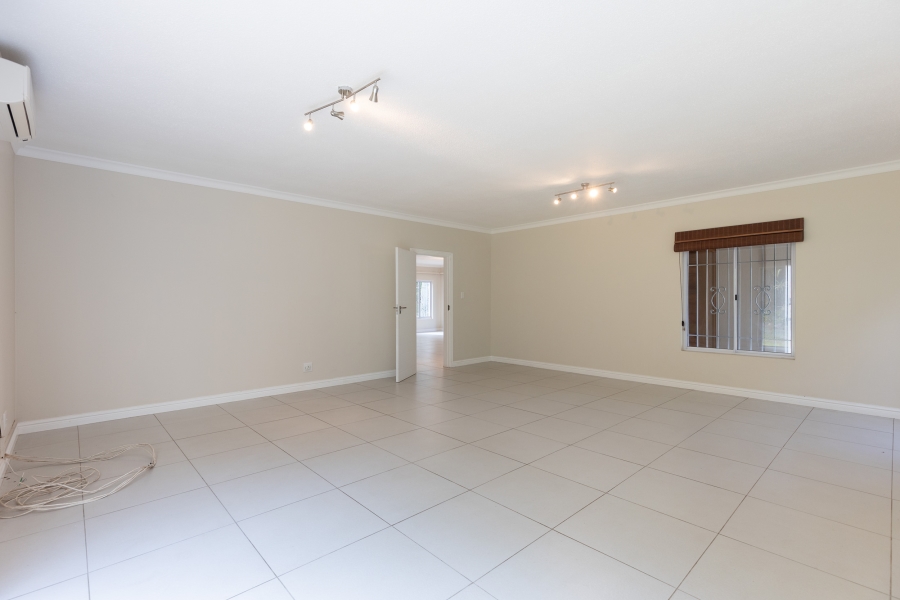 4 Bedroom Property for Sale in Umhlanga KwaZulu-Natal