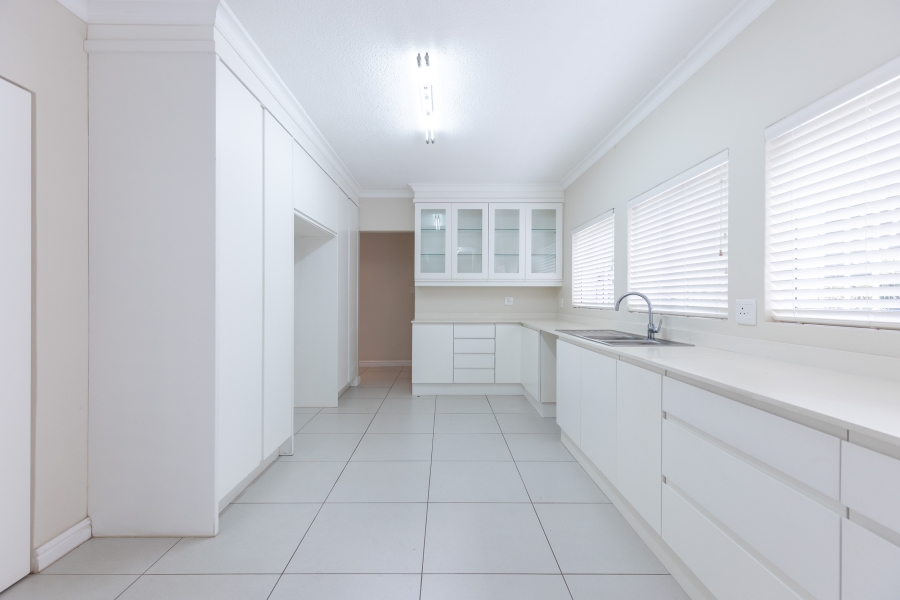 4 Bedroom Property for Sale in Umhlanga KwaZulu-Natal