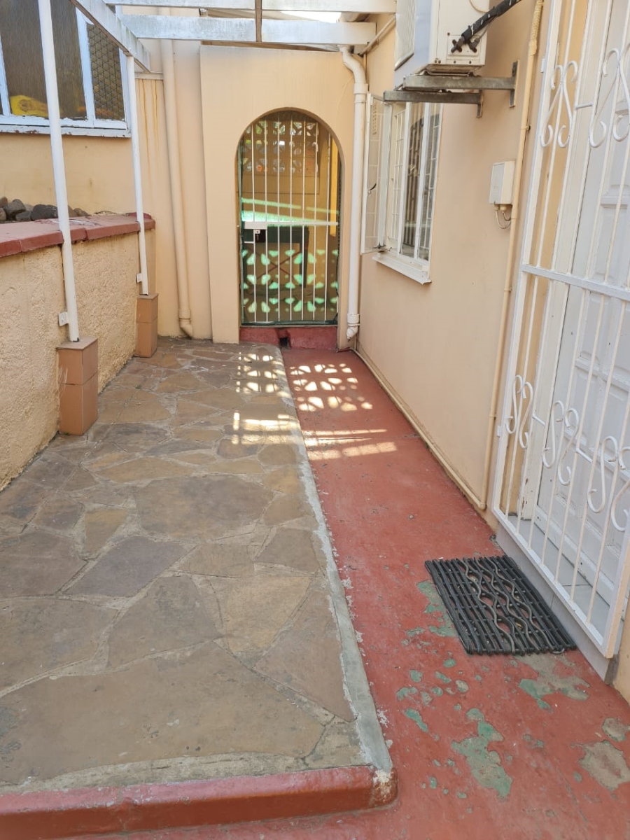 3 Bedroom Property for Sale in Northcroft KwaZulu-Natal